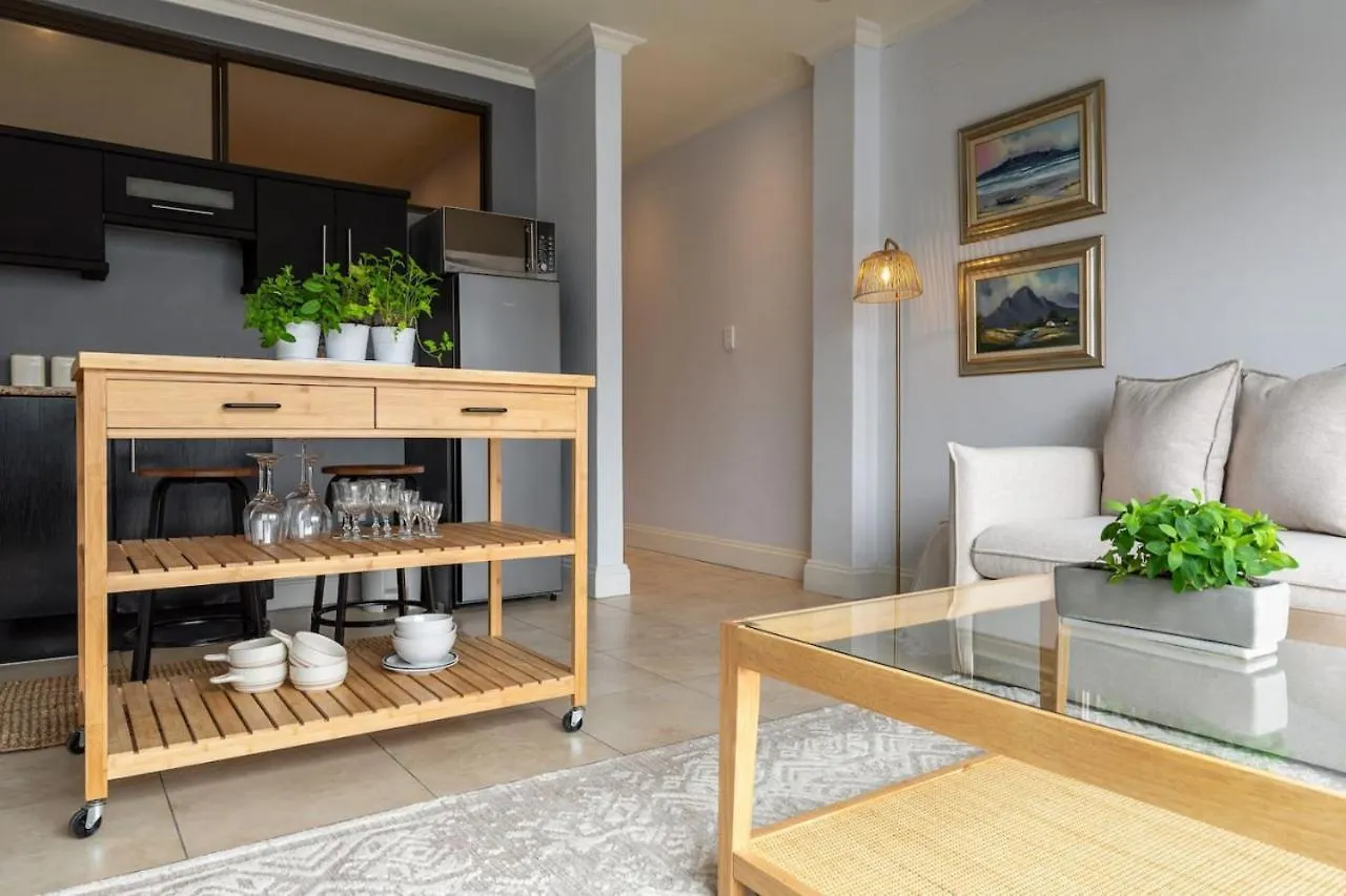 Cozy Corner Apartment Le Cap